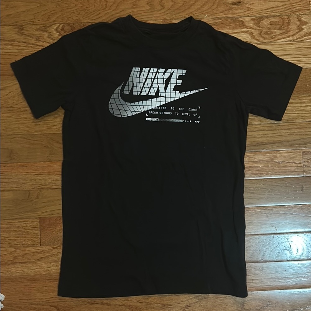 Nike boys Black Graphic T-Shirt